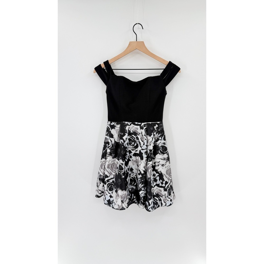 Fit and Flare Floral Corset Bodice Mini Dress 0 Hoco Party Cocktail Coquette